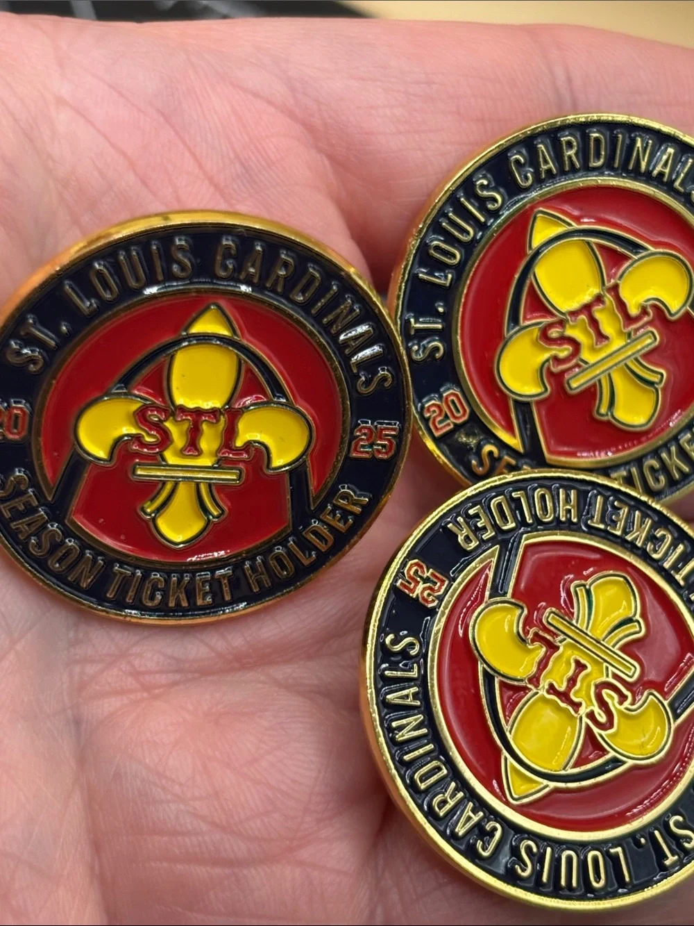 Baseball St. Louis Cardinals Season Ticket Holder Pins - Red & Yellow